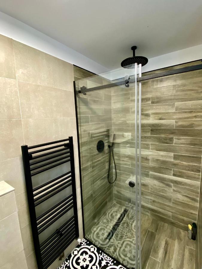 Cloos - Elegant Residence With Panoramic View Brasov Luaran gambar